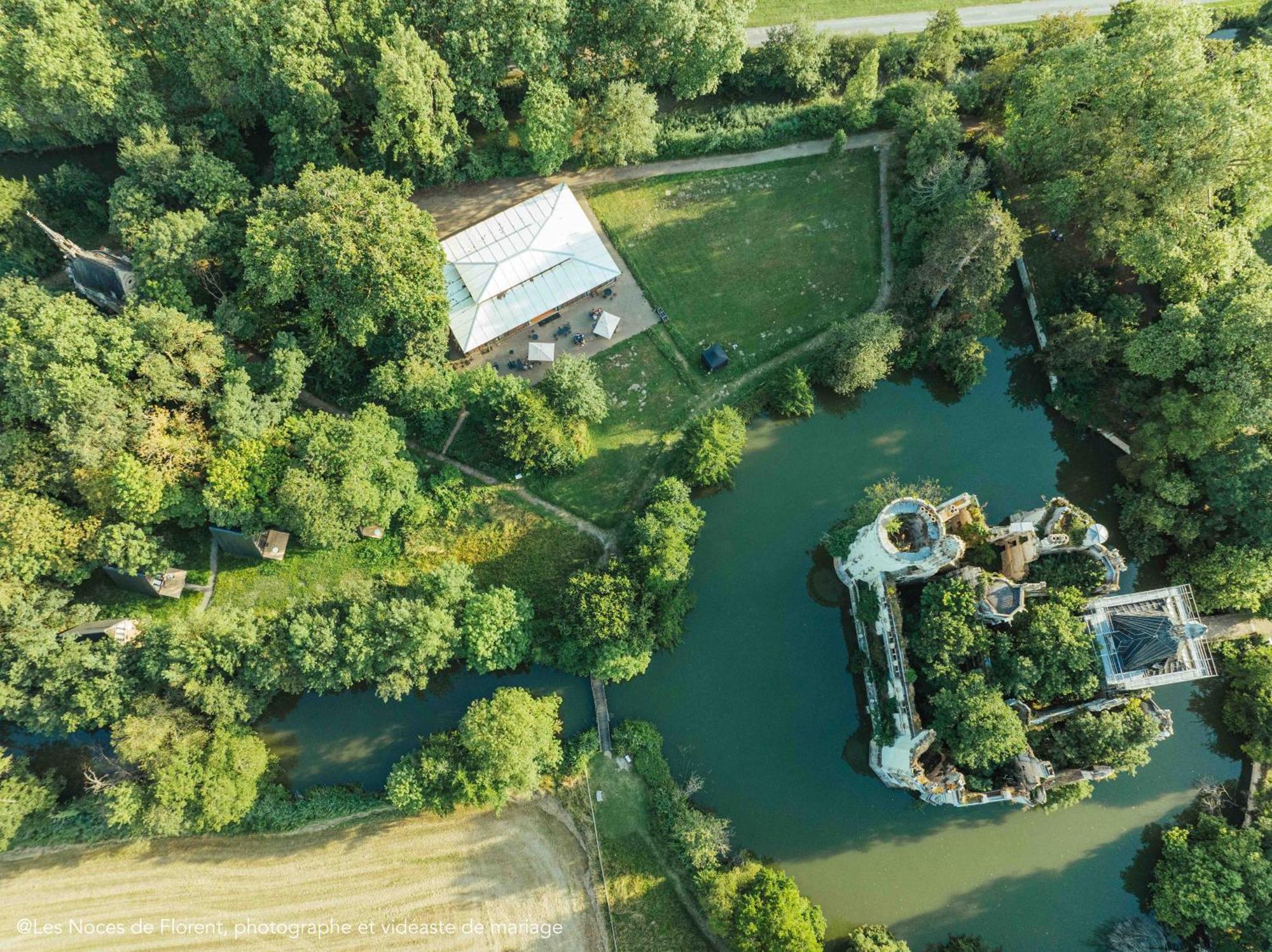 Ecolodges De Reve Dans Un Chateau De Conte De Fees Les-Trois-Moutiers Exterior foto