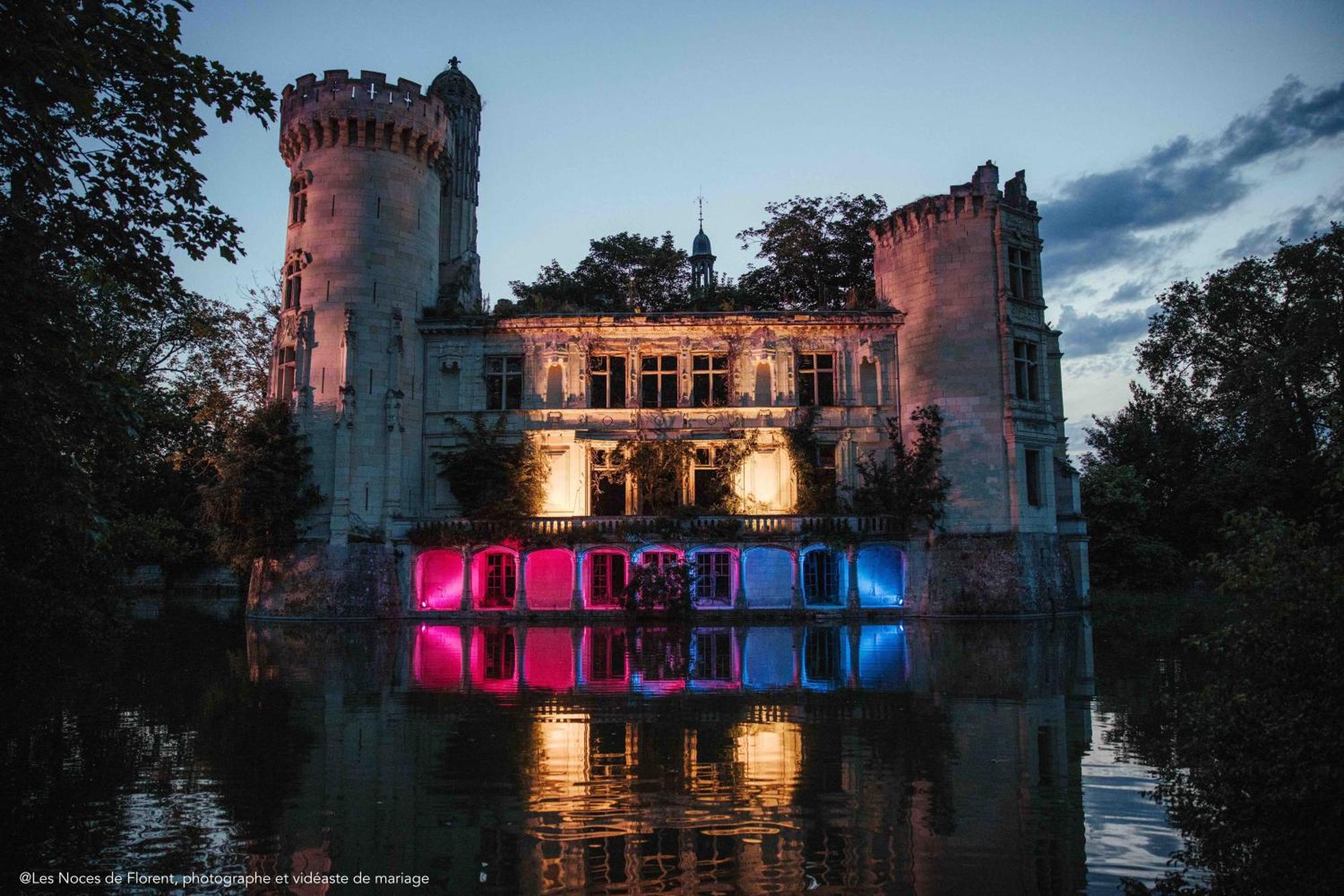 Ecolodges De Reve Dans Un Chateau De Conte De Fees Les-Trois-Moutiers Exterior foto